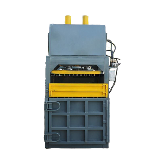 Вертикальный гидравлический пресс-подборщик