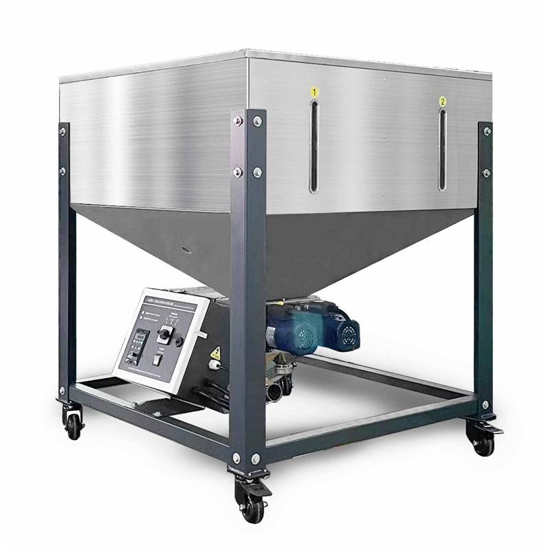 Объемный рацион двух кормосмесителей